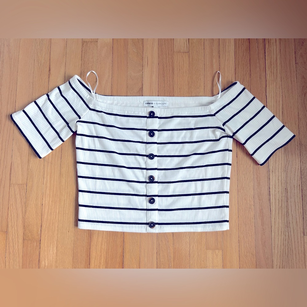 Express Fitted Ribbed Crop Shirt